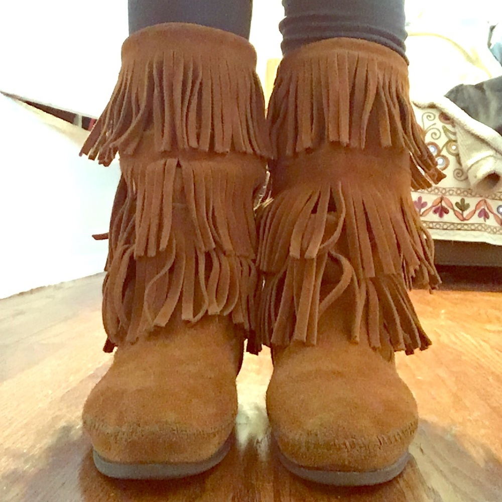 Minnetonka boots...in good condition!